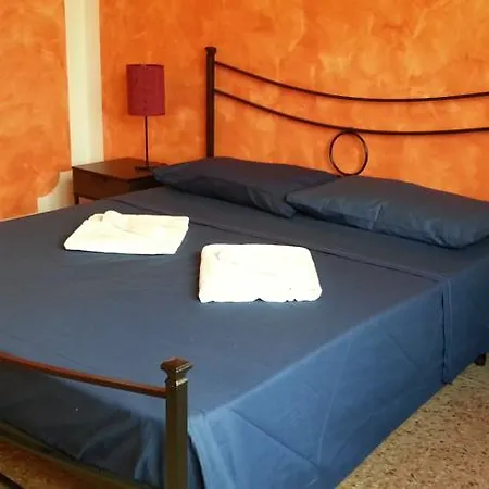 Affittacamere Golden Guest house *